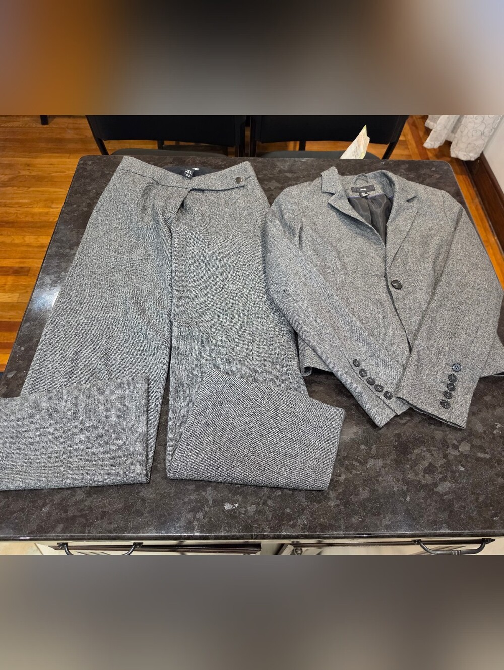 H&M Women's Heather Grey Blazer & Straight Leg Ankle Pant Lined Suit